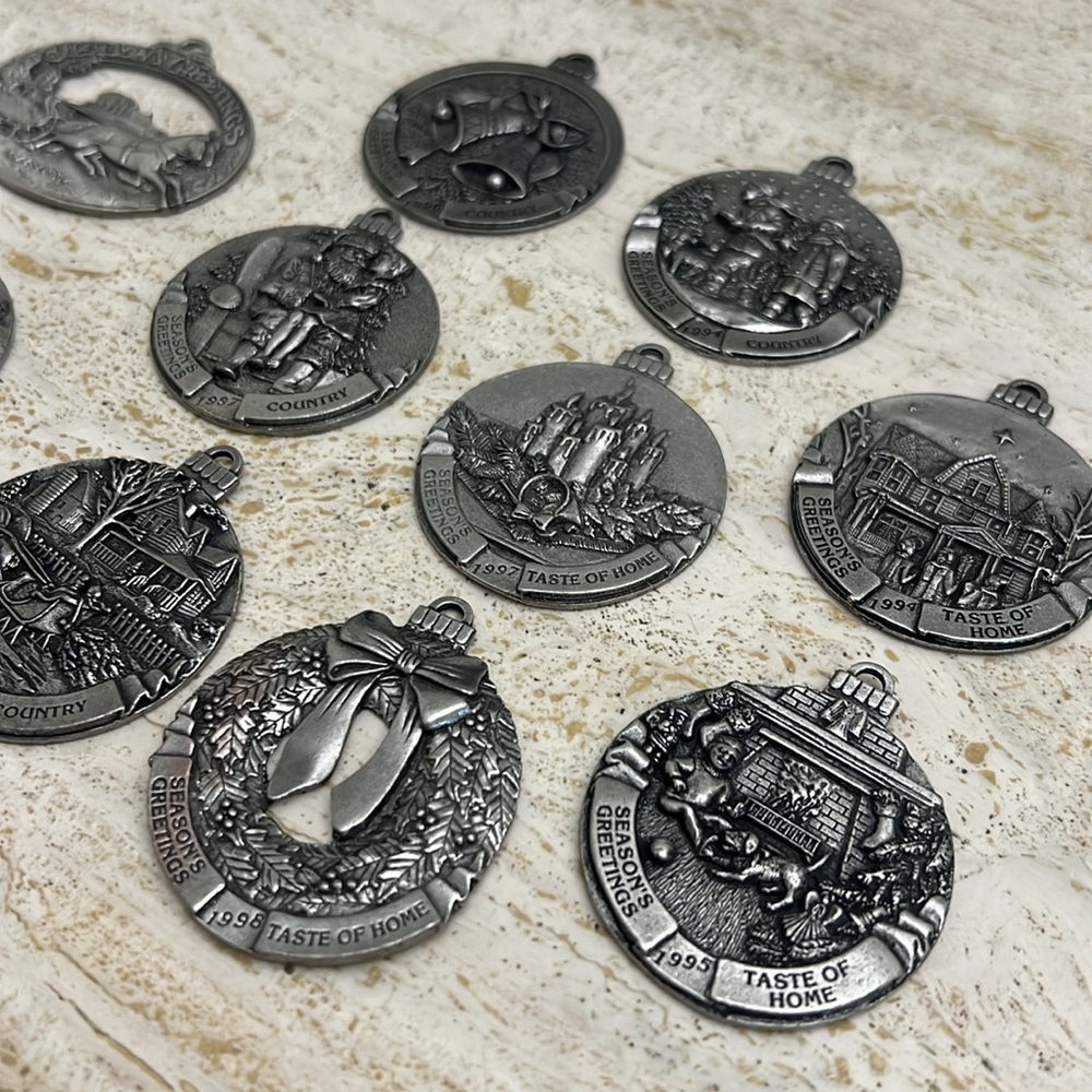 10 Vintage pewter ornaments | Country magazine Season’s Greetings - Picture 11 of 14